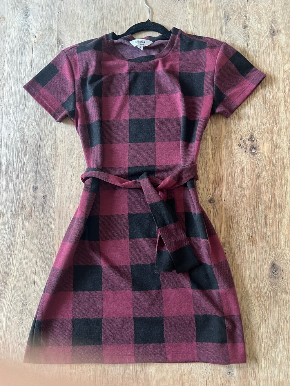BB Dakota (Steve Madden) Short-Sleeve Burgundy soft flannel Plaid Belted Dress